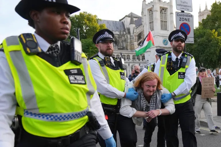 اعتقال مئات المتضامنين مع “فلسطين أكشن” في لندن