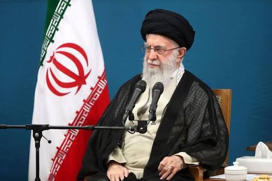 السيد الخامنئي: الشهيد نصرالله إرث للأمة الإسلامية.. وإيران لن تتراجع عن حقها في تخصيب اليورانيوم