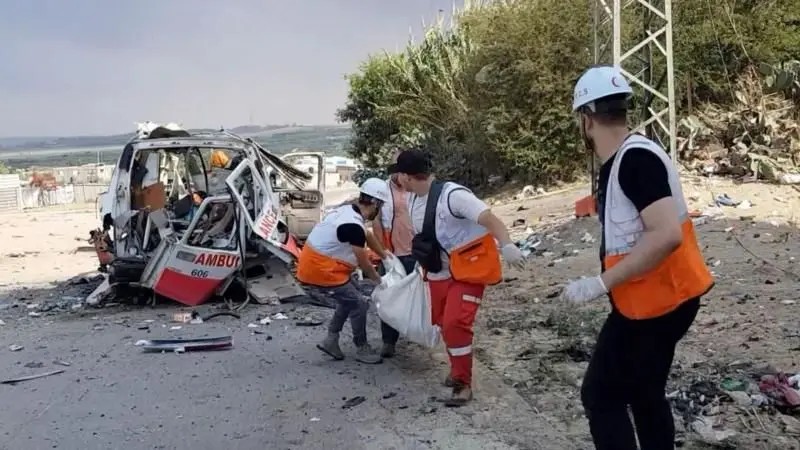 “أوكسفام” تطالب بمحاسبة ” إسرائيلي” على قتل 1600 من العاملين الإنسانيين والطبيين في غزة