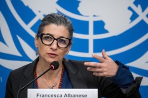 “ألبانيز”: بيان المفوضية الأوروبية بشأن إجراءاتها ضد “إسرائيل” غير كاف وجاء متأخر جداً