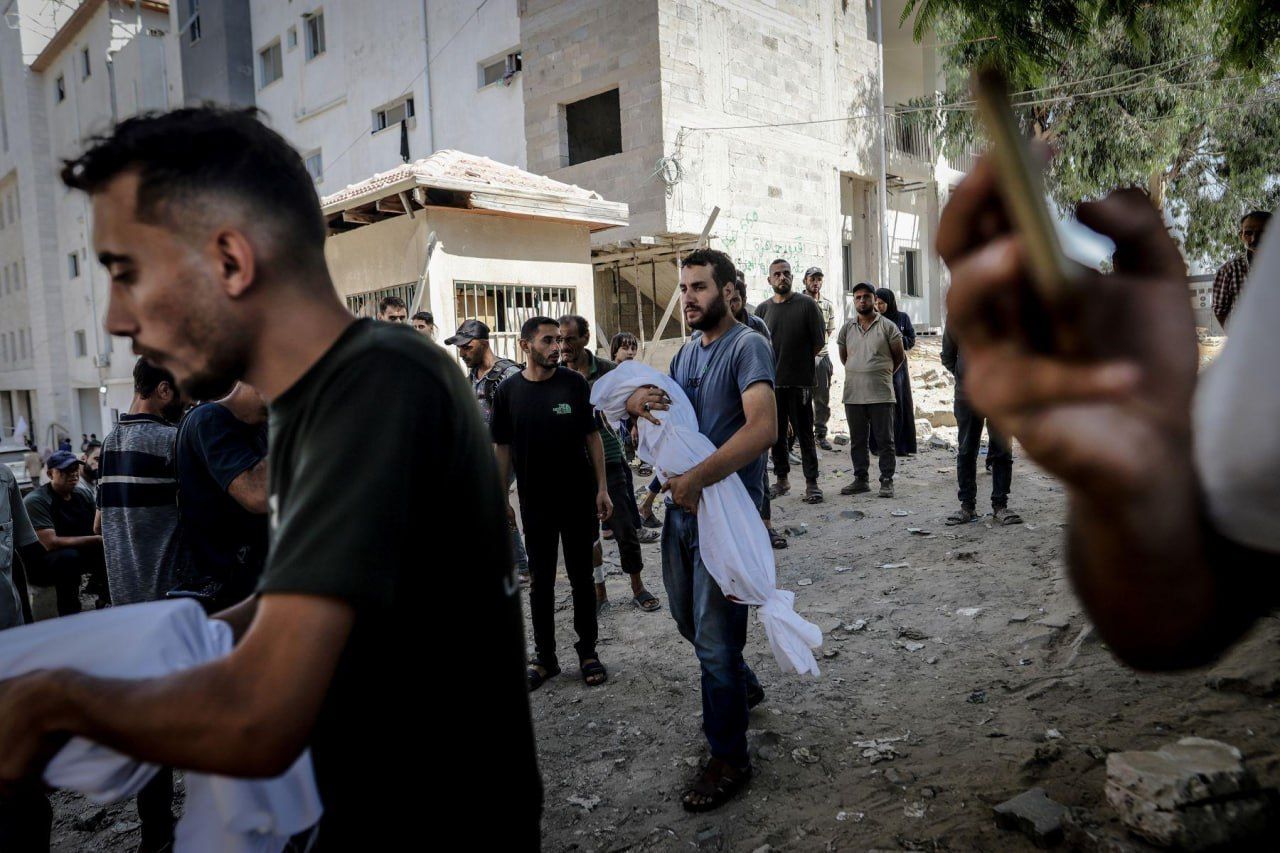 استشهاد 63 فلسطينياً بنيران جيش العدو الإسرائيلي في قطاع غزة منذ فجر اليوم