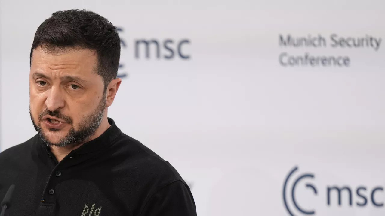 زيلينسكي يكشف عن وجود منظومة “باتريوت” مقدمة من العدو الإسرائيلي لأوكرانيا