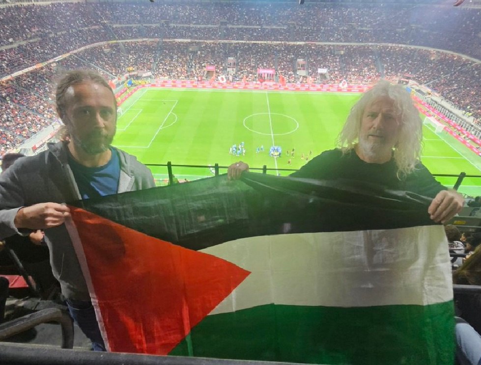 والاس يدعو لتحرير “كل” فلسطين ويطالب بإيقاف الاعتراف بـ”إسرائيل” الإرهابية
