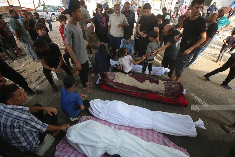 استشهاد 84 فلسطينياً بنيران وغارات صهيونية في غزة منذ فجر اليوم