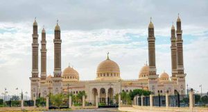 سلام عليك وعلى خطاك الزاهرة