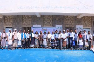 زكاة الحديدة تدشن توزيع الزكاة العينية لأكثر من ألف أسرة في اللحية