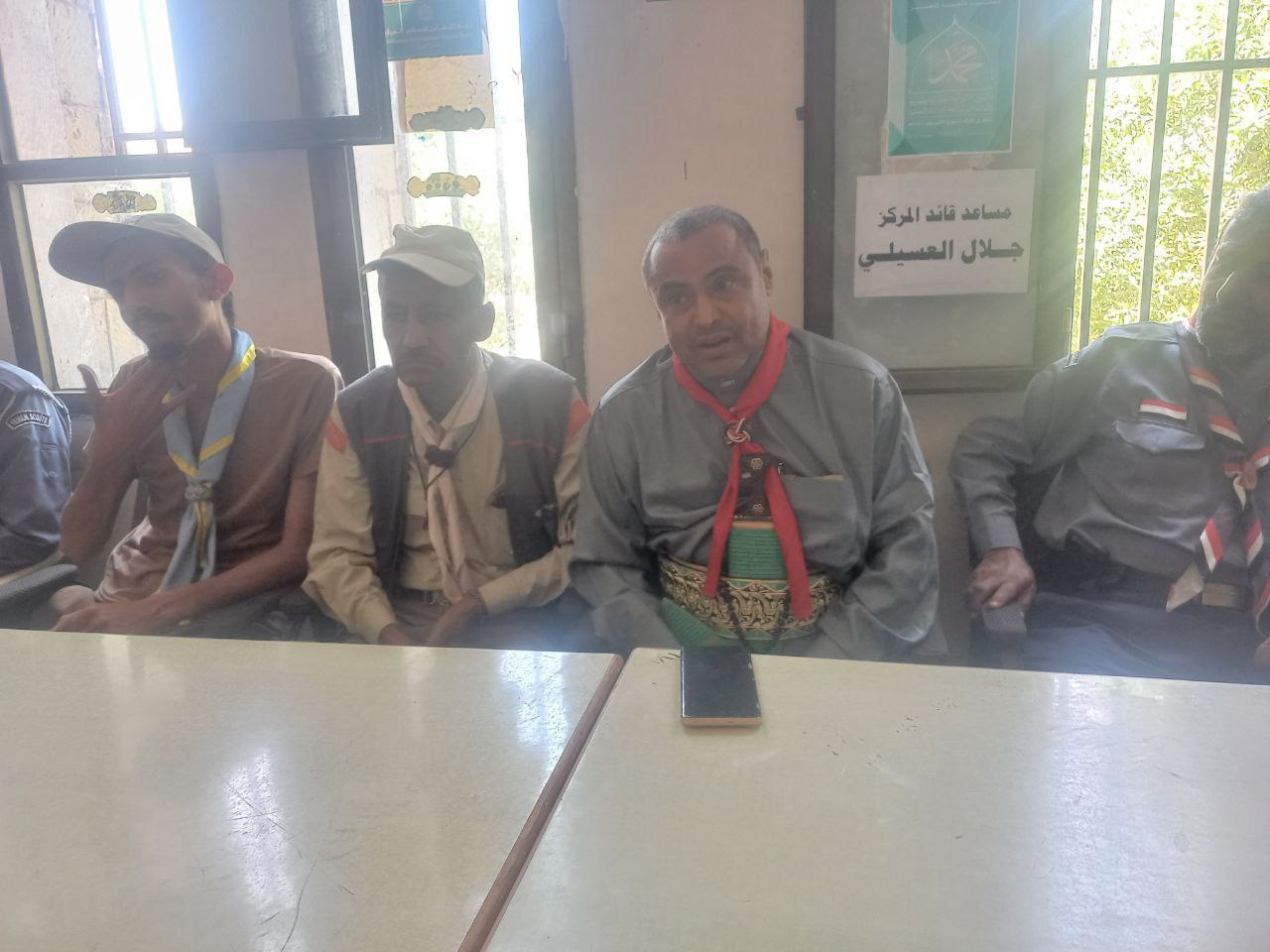 مدير تريية الحديدة يلتقي قادة كشافة مدارس أمانة العاصمة خلال زيارتهم للمحافظة