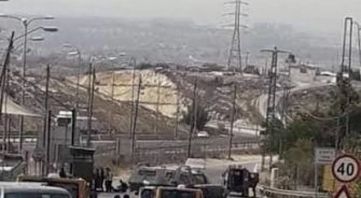 استشهاد فلسطيني قرب رام الله وإصابة آخرين بالاختناق في نابلس
