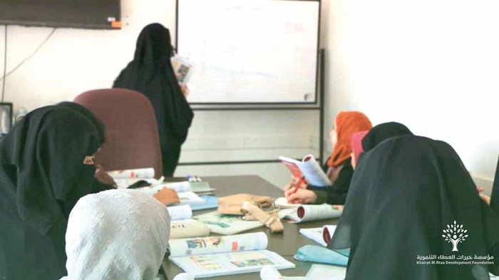 يمنيات يحولن الحاجة إلى إنتاج والعطاء إلى تنمية