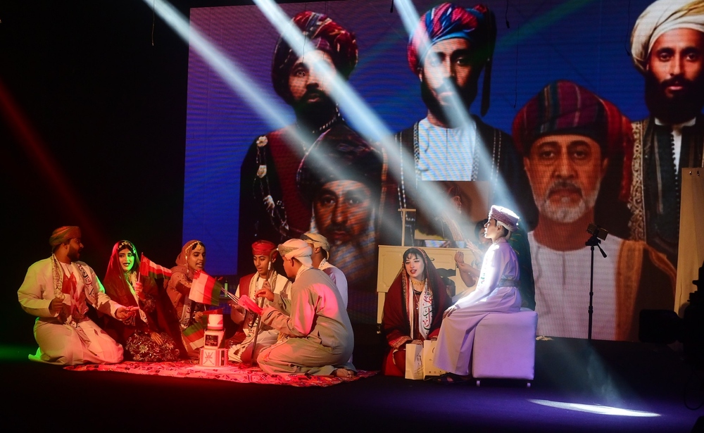افتتاح الدورة الخامسة من مهرجان الدن الدولي للمسرح في مسقط