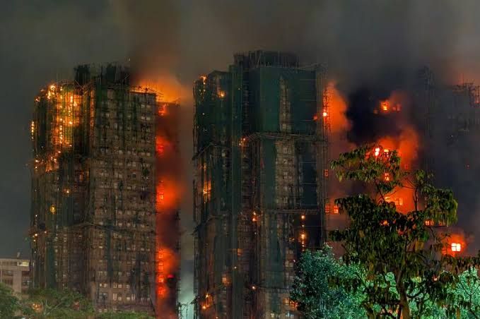 ارتفاع حصيلة ضحايا حريق هونج كونج إلى 128 شخصا