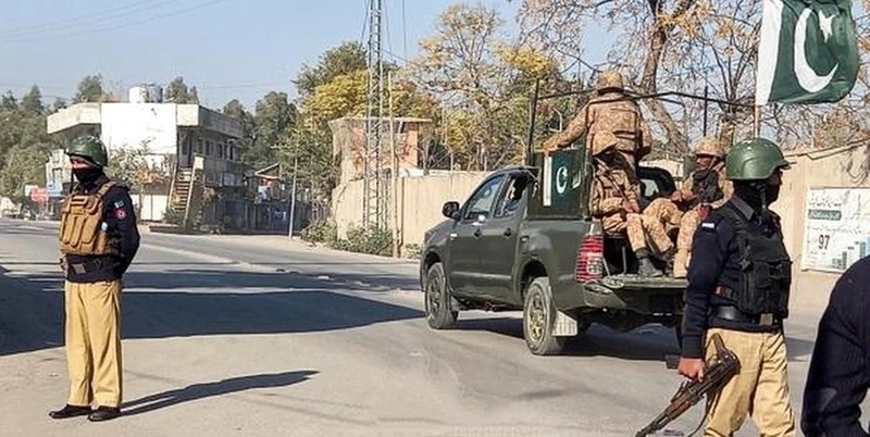 الجيش الباكستاني: مقتل 20 مسلحاً خلال عمليتين أمنيتين شمال غربي البلاد