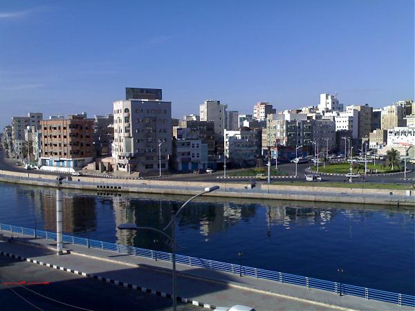 حضرموت ترفض إرسال الإيرادات إلى عدن إلا بشروط