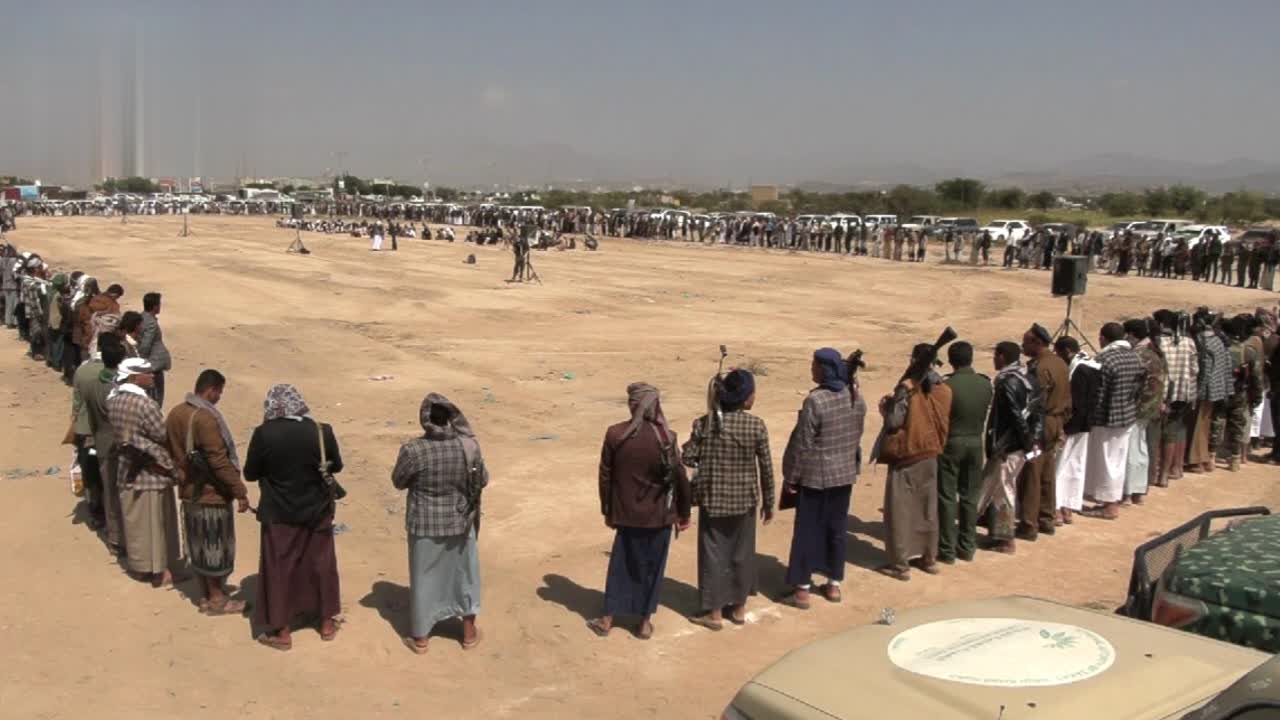 لقاء قبلي مسلح لأبناء التعزية وفاء للشهداء وإعلانا للنفير العام