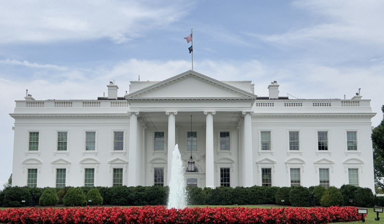 البيت الأبيض: تأثير الإغلاق الحكومي أسوأ بكثير‭ ‬من المتوقع