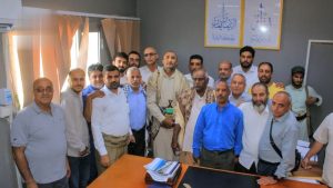 عطيفي يكرم قيادة وزارة النقل والأشغال وصندوق صيانة الطرق في الحديدة