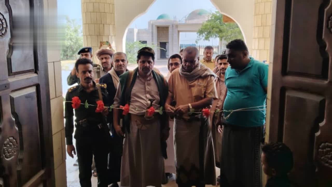 افتتاح معرض صور الشهداء في الصليف بالحديدة