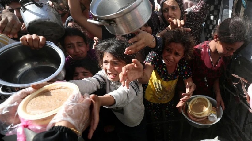 “الأغذية العالمي” يدعو لفتح المزيد من المعابر الحدودية لتوصيل الغذاء إلى غزة