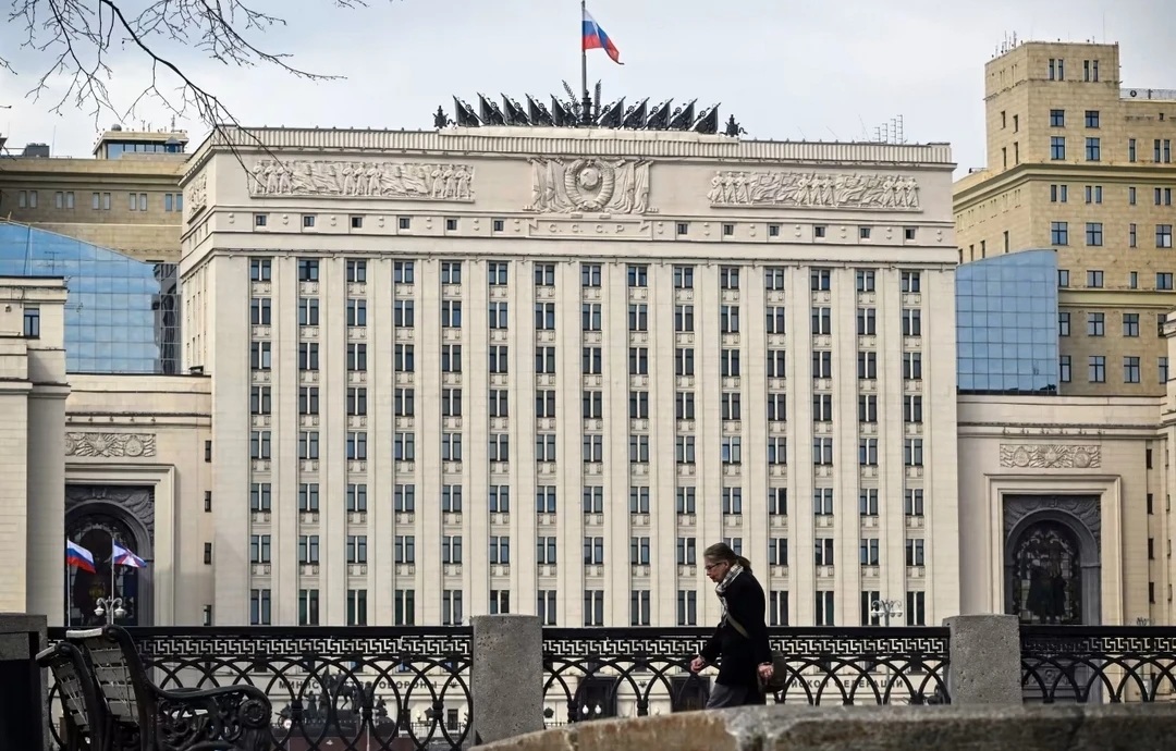 الدفاع الروسية : ألقاء 1000 منشور يحث جنود كييف قرب ديميتروف على الاستسلام