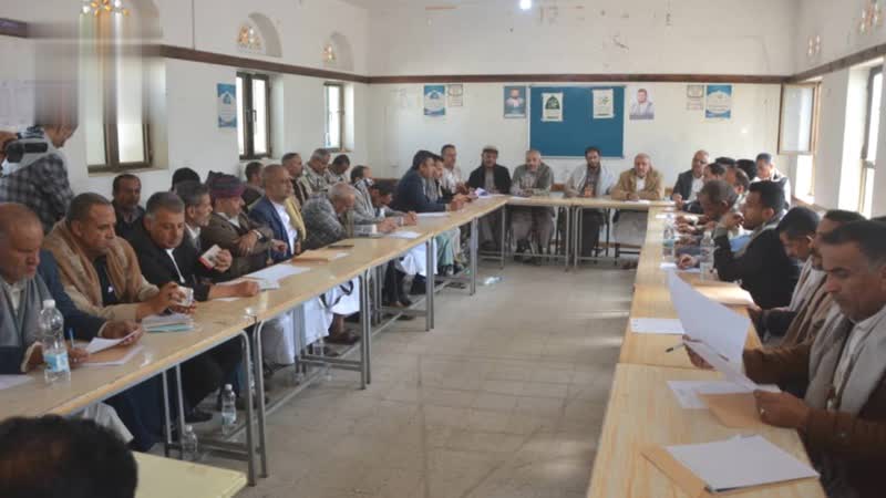 لقاء تربوي موسّع في إب يناقش آليات تطوير البرامج التربوية