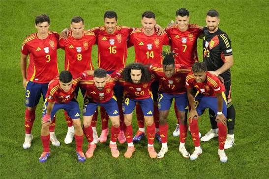 إسبانيا تحتفظ بصدارة التصنيف العالمي والمغرب على بعد خطوة من قائمة العشرة الأوائل