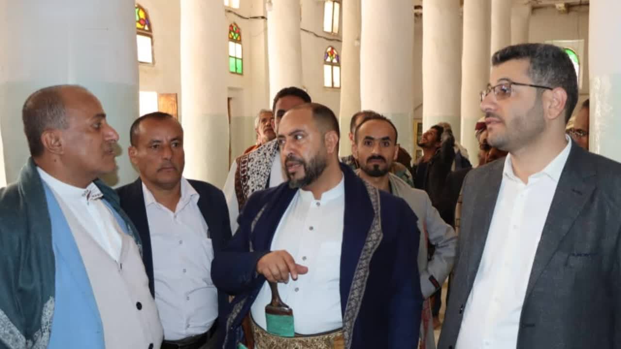 تسليم مشروع استكمال ترميم وصيانة الجامع الكبير في إب القديمة