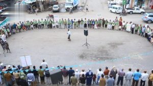 مؤسسة المياه في الحديدة تنظم وقفة احتجاجية تنديدا بالإساءات الأمريكية للقرآن الكريم