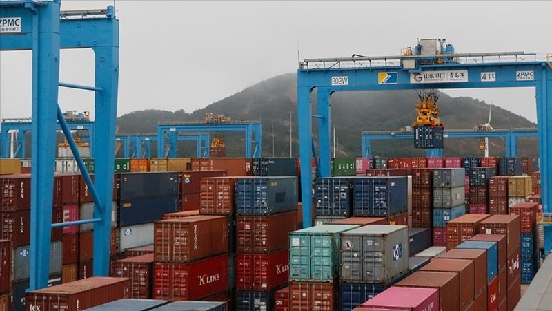 التجارة الخارجية للصين ترتفع إلى 5.82 تريليون دولار خلال الأشهر الـ11 الأولى