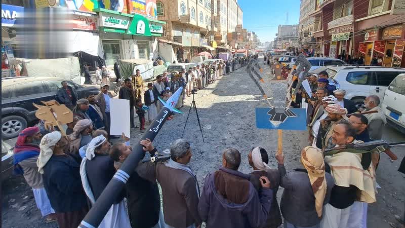 وقفات مسلحة في مديرية معين تنديدا بالإساءة الامريكية للقرآن