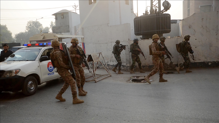 مقتل 8 مسلحين في عملية أمنية جنوب غربي باكستان