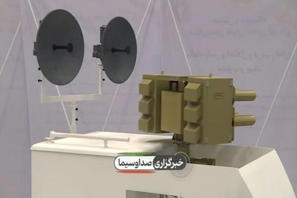 الجيش الإيراني يزيح الستار عن منظومة الحرب الإلكترونية “صياد 4”