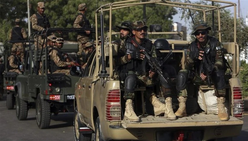 مقتل 6 جنود باكستانيين في هجوم مسلح قرب حدود أفغانستان