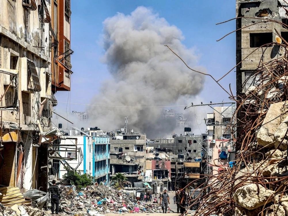 العدو الصهيوني يواصل خروقاته في غزة بشن قصف مدفعي وجوي على القطاع