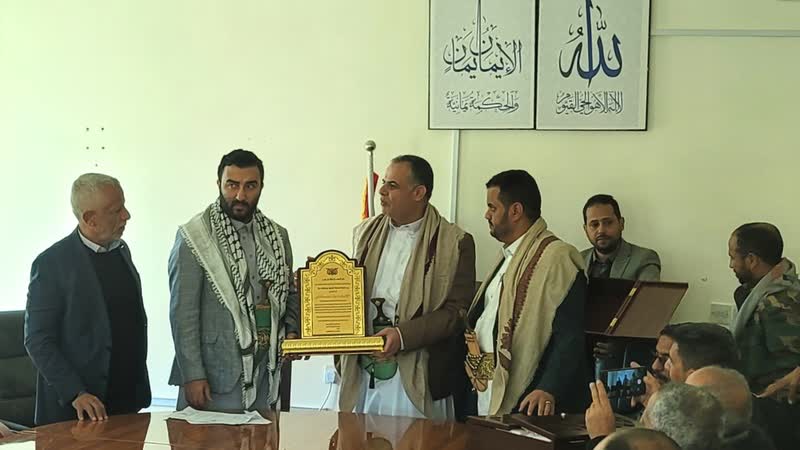 الصوفي يكرم المدير التنفيذي لوحدة التدخلات المركزية التنموية الطارئة