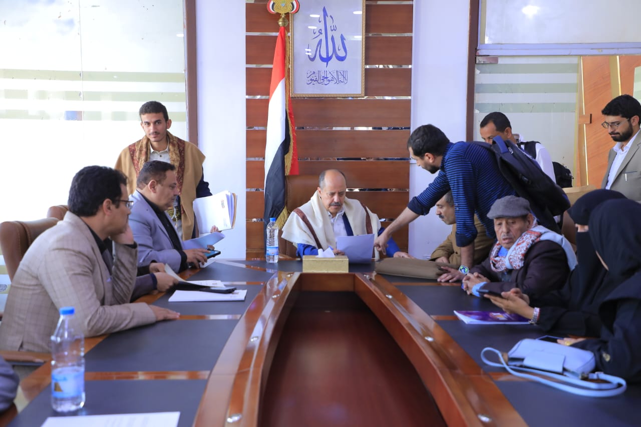 نائب وزير الاقتصاد يلتقي التجار والقطاع الخاص خلال اليوم المفتوح