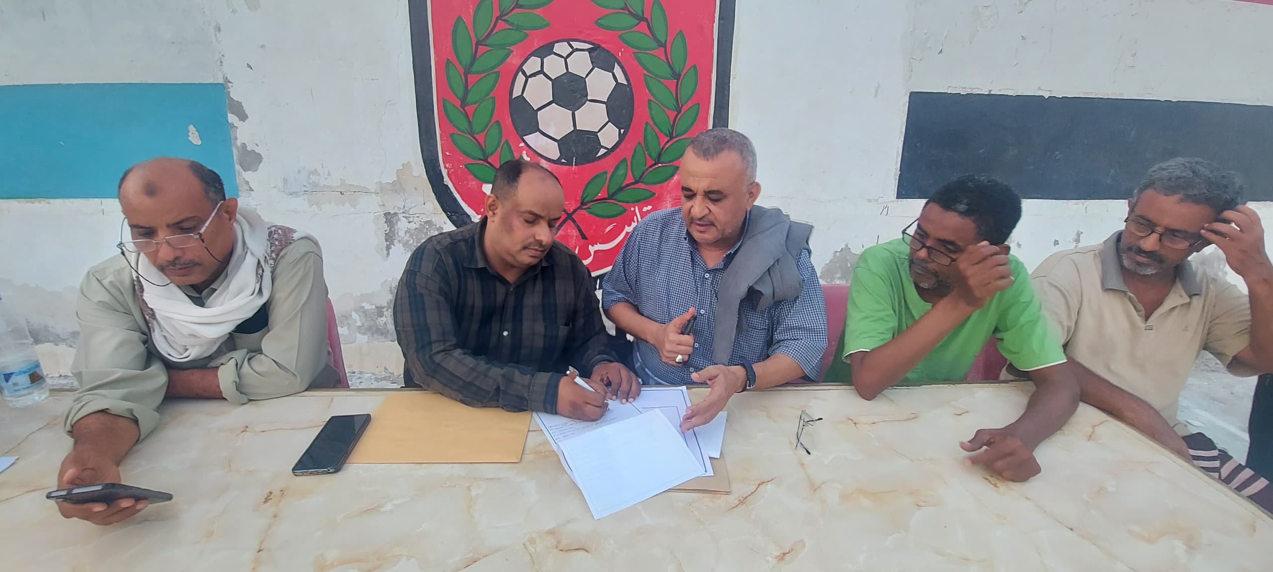 أهلي الحديدة يتعاقد مع المدرب محمد عايش لقيادة الفريق الأول