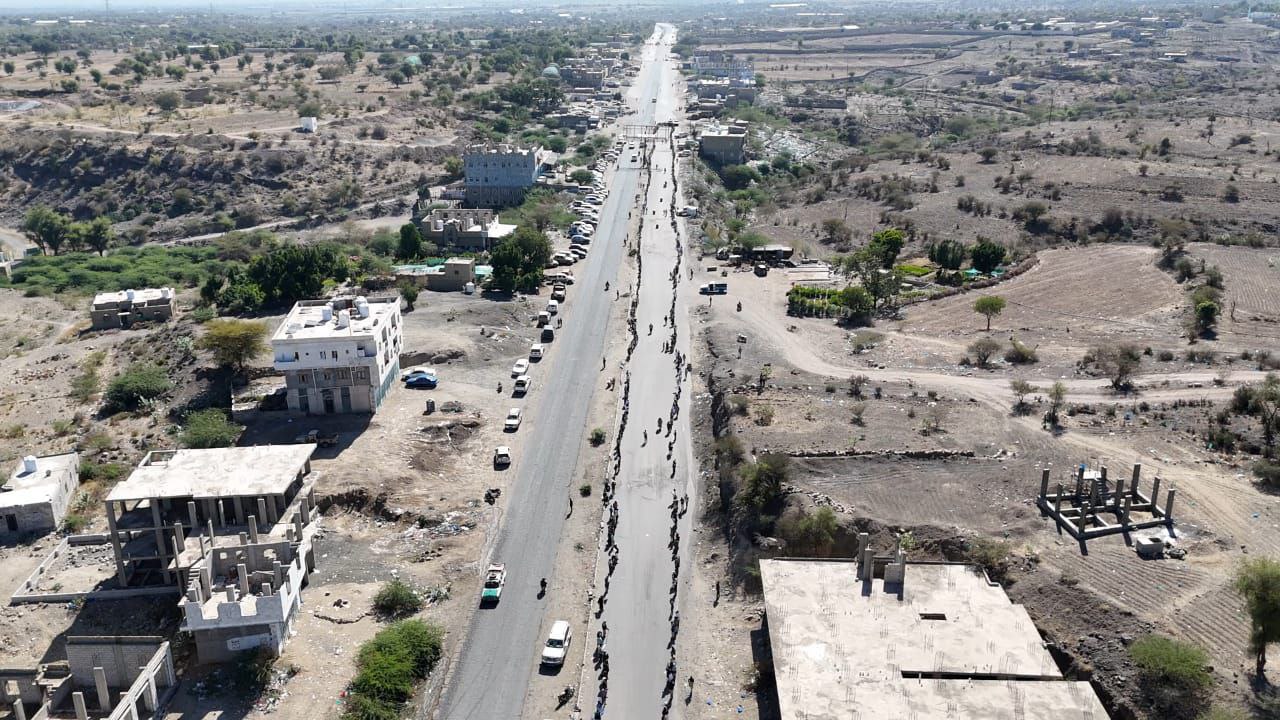 لقاء قبلي مسلح في خدير بتعز تأكيدًا على الجهوزية وإعلان النفير لمواجهة الأعداء