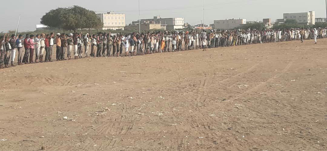 وقفتان مسلحتان في القناوص وبيت الفقيه بالحديدة تأكيدًا للجهوزية والدفاع عن الوطن