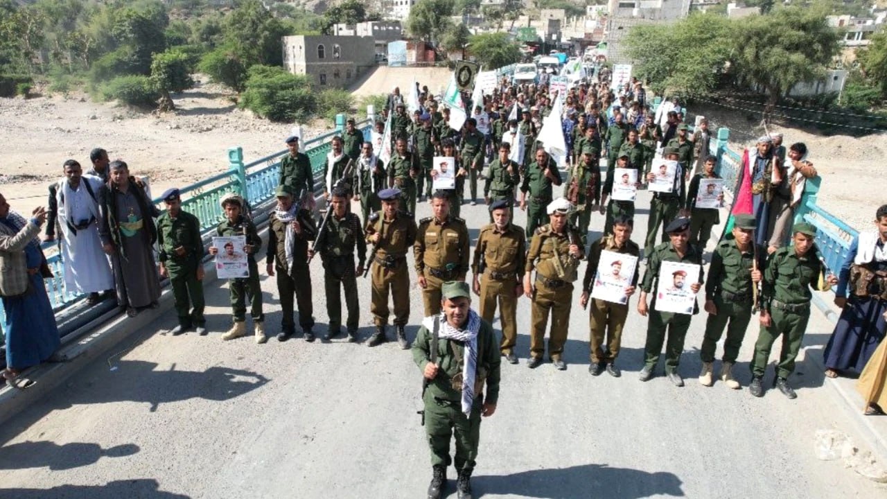 مسيرات لقوات الأمن في حجة إحياءً لسنوية شهيد القرآن