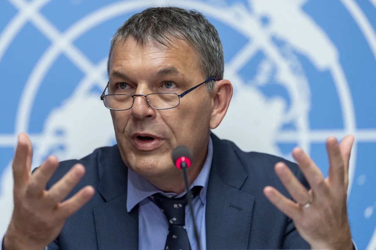 مفوض أممي: النازحين قسرًا في غزة يعيشون في خيام ومبانٍ بالكاد قائمة