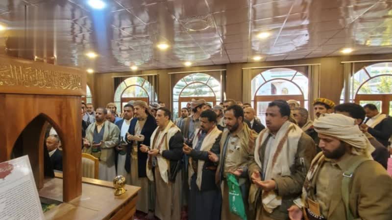 وزير النفط ومحافظ صعدة يزوران جامع الإمام الهادي وعدداً من روضات الشهداء