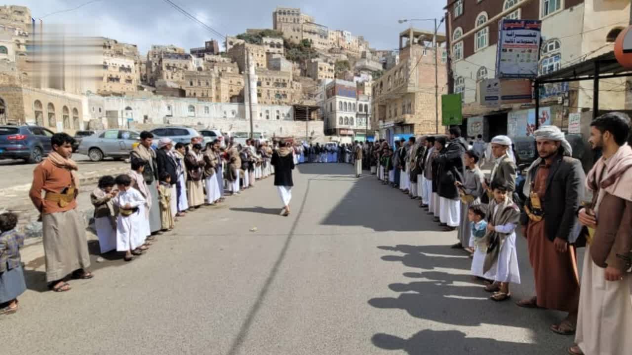 وقفات حاشدة في المحويت تأكيدًا على استمرار التعبئة والاستعداد للجولة القادمة