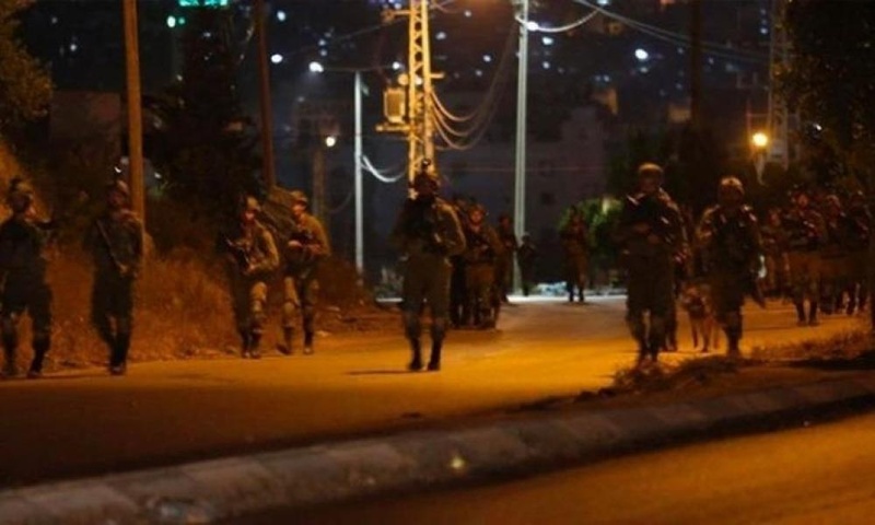 مواجهات بين الفلسطينيين والعدو الصهيوني في مناطق عدة بالضفة