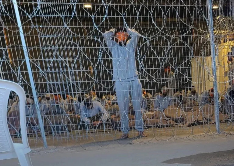 نحو ألفي أسير من غزة يتعرضون للتعذيب في سجون العدو الاسرائيلي