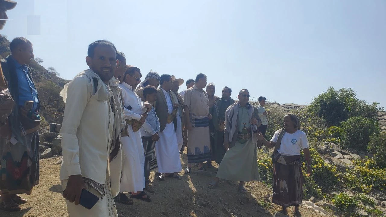 محافظ حجة يطلع على سد العرقدة في كعيدنة