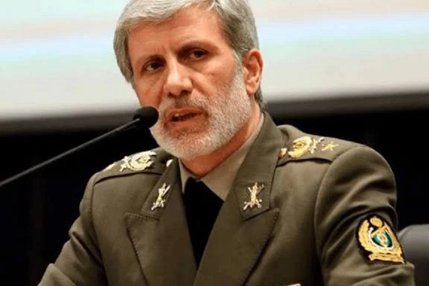 قائد الجيش الإيراني: تصعيد خطاب الأعداء لن يمر دون رد