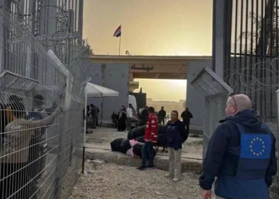 وراء بوابة العودة.. العدو الإسرائيلي يحوِّل معبر رفح إلى ساحة إذلال