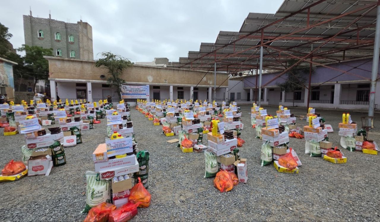 تدشين المرحلة الأولى من حملة إغاثة أبناء تهامة بالحديدة السنوية 