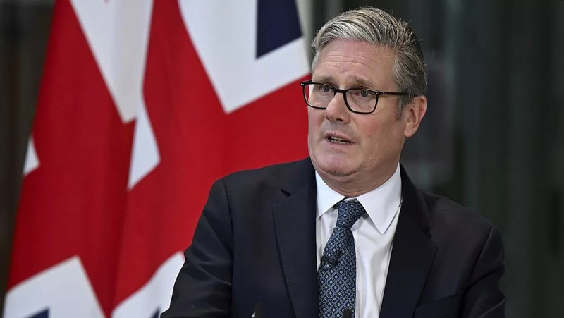 ملفات إبستين تعصف بالحكومة البريطانية وإستقالة ثالث وزير