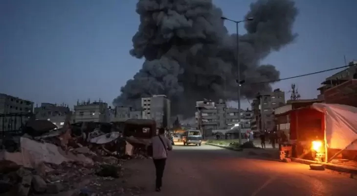 استشهاد 4 فلسطينيين بينهم طفلة في غارة للعدو الإسرائيلي على غزة